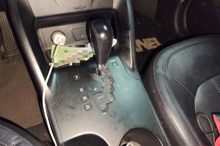 Used Hyundai ix35 2010 2.0L Automatic Two-Wheel Drive Elite Edition GLS Gear Lever