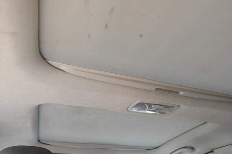 Used Hyundai ix35 2010 2.4L Automatic 2WD Prestige GLS Trim Headliner