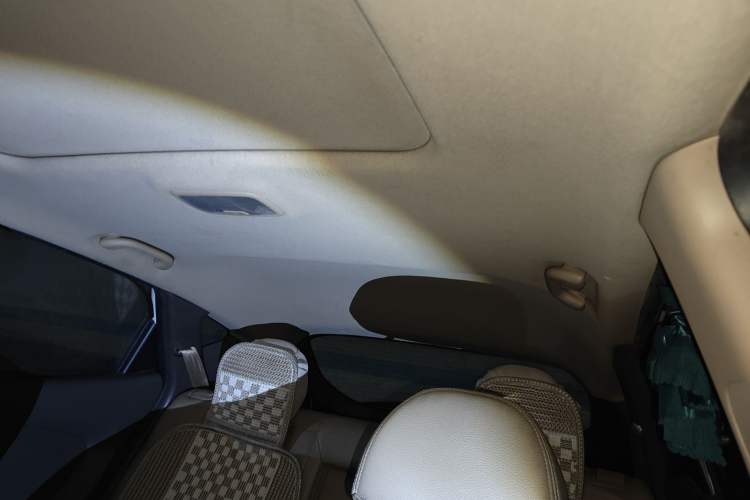 Used Hyundai ix35 2010 2.0L Automatic Two-Wheel Drive Elite Edition GLS Headliner