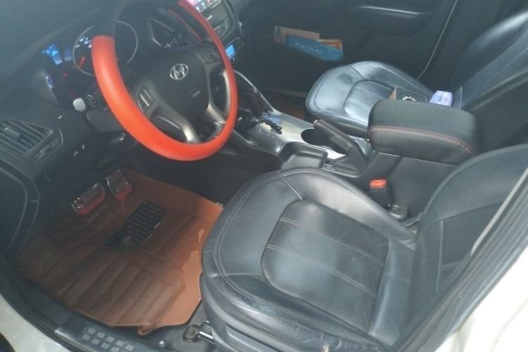 Used Hyundai ix35 2010 2.0L Automatic Two-Wheel Drive Elite Edition GLS Left Front Seat