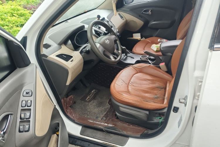 Used Hyundai ix35 2010 2.0L Automatic Two-Wheel Drive New Edition GL Left Front Seat