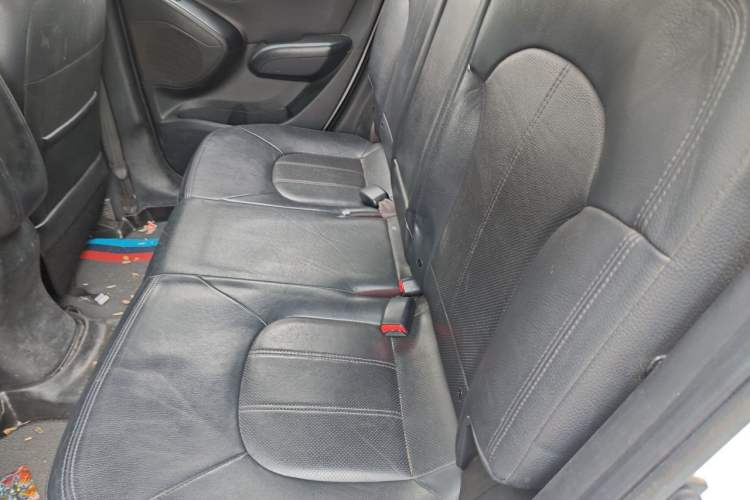 Used Hyundai ix35 2010 2.0L Automatic Two-Wheel Drive Elite Edition GLS Left Rear Seat