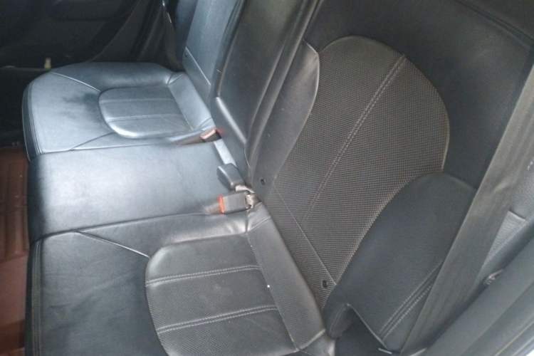Used Hyundai ix35 2010 2.0L Automatic Two-Wheel Drive Elite Edition GLS Left Rear Seat