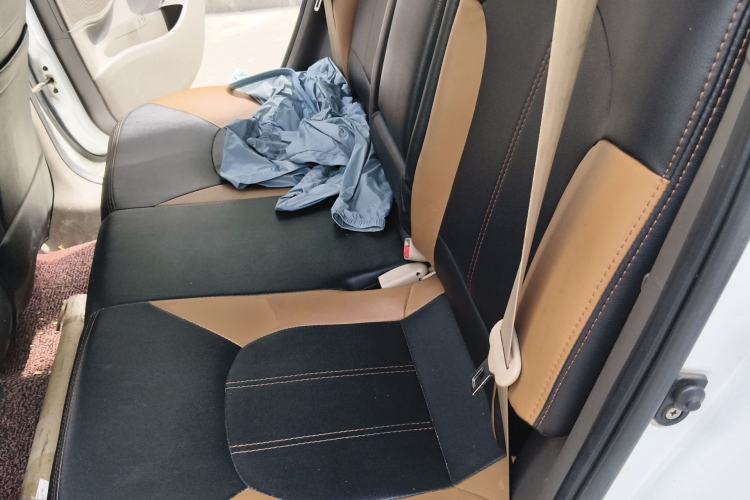Used Hyundai ix35 2010 2.0L Automatic Two-Wheel Drive Elite Edition GLS Left Rear Seat
