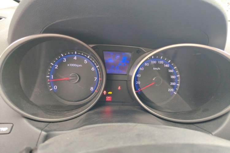 Used Hyundai ix35 2010 2.0L Automatic Two-Wheel Drive Elite Edition GLS Odometer Close Up