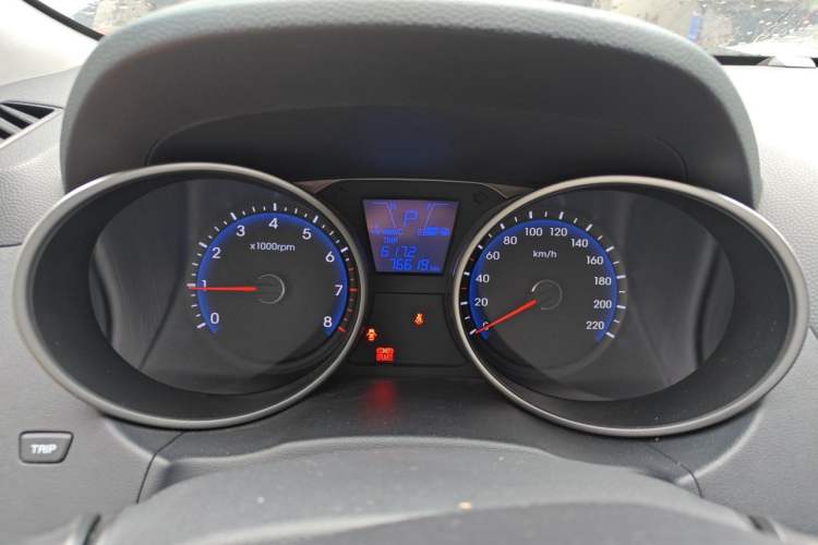 Used Hyundai ix35 2010 2.0L Automatic Two-Wheel Drive Elite Edition GLS Odometer Close Up