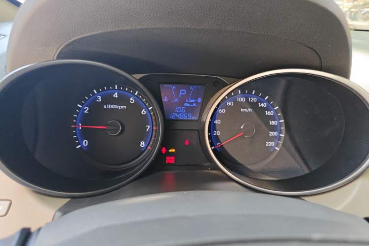 Used Hyundai ix35 2010 2.0L Automatic Two-Wheel Drive Elite Edition GLS Odometer Close Up