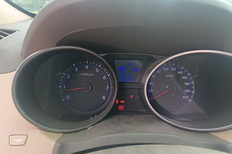 Used Hyundai ix35 2010 2.0L Automatic Two-Wheel Drive Elite Edition GLS Odometer Close Up