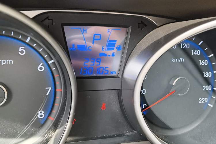 Used Hyundai ix35 2010 2.0L Automatic Two-Wheel Drive Elite Edition GLS Odometer Close Up