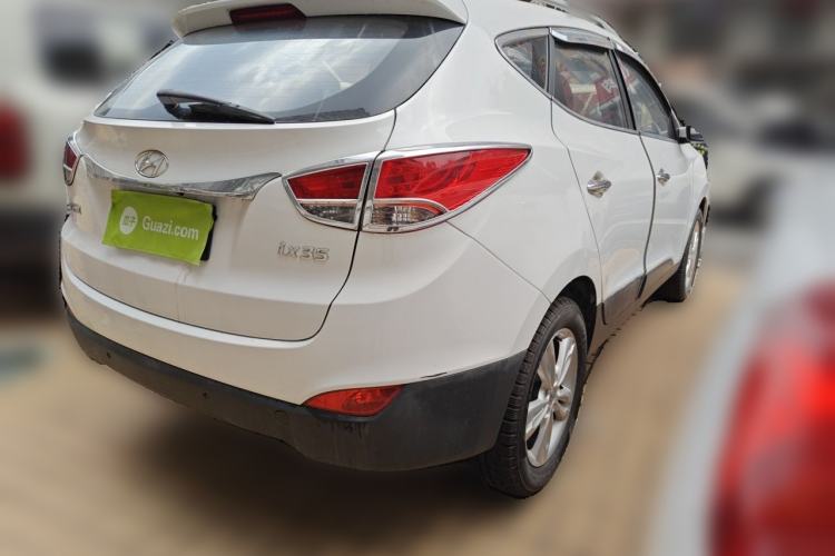 Used Hyundai ix35 2010 2.0L Automatic Two-Wheel Drive Elite Edition GLS Rear Right 45 Deg