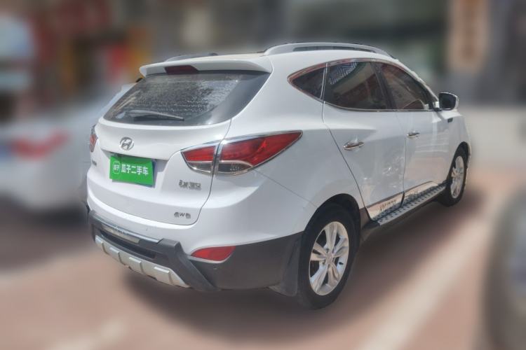 Used Hyundai ix35 2010 2.0L Automatic 4x4 Premium GLS Trim Rear Right 45 Deg