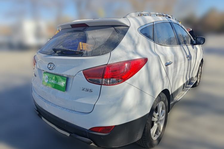 Used Hyundai ix35 2010 2.0L Automatic 4x4 Premium GLS Trim Rear Right 45 Deg