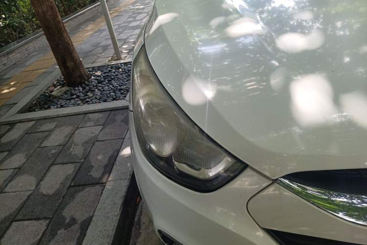 Used Hyundai ix35 2010 2.0L Automatic Two-Wheel Drive Elite Edition GLS Right Front Headlight