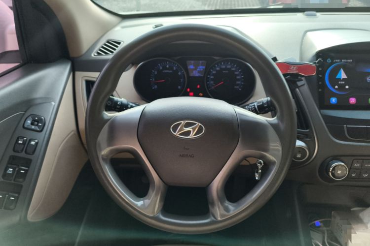 Used Hyundai ix35 2010 2.0L Manual Two-Wheel Drive New Edition GL Steering Wheel