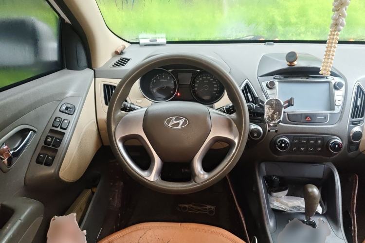 Used Hyundai ix35 2010 2.0L Automatic Two-Wheel Drive New Edition GL Steering Wheel
