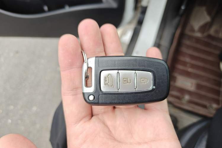 Used Hyundai ix35 2010 2.0L Automatic Two-Wheel Drive Elite Edition GLS Vehicle Key