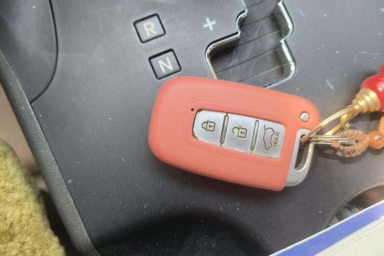 Used Hyundai ix35 2010 2.0L Automatic Two-Wheel Drive Elite Edition GLS Vehicle Key