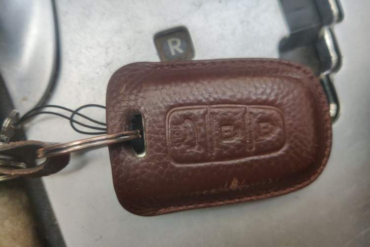 Used Hyundai ix35 2010 2.0L Automatic 4x4 Premium GLS Trim Vehicle Key