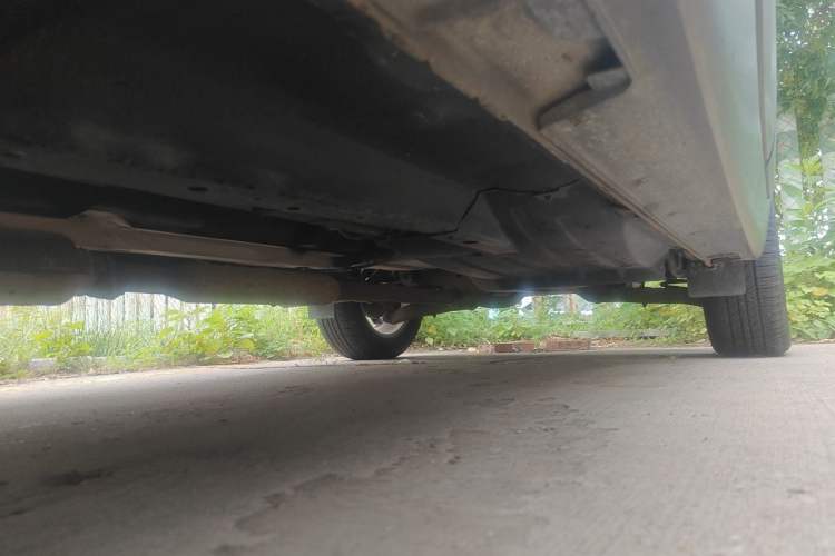 Used Hyundai ix35 2010 2.4L Automatic 2WD Prestige GLS Trim Chassis Front Left