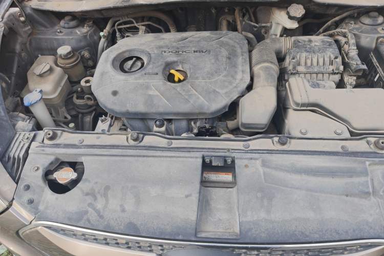 Used Hyundai ix35 2010 2.0L Manual Two-Wheel Drive New Edition GL Engine Bay