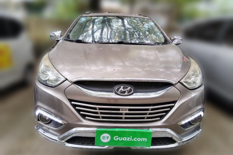 Used Hyundai ix35 2010 2.0L Manual Two-Wheel Drive New Edition GL Front