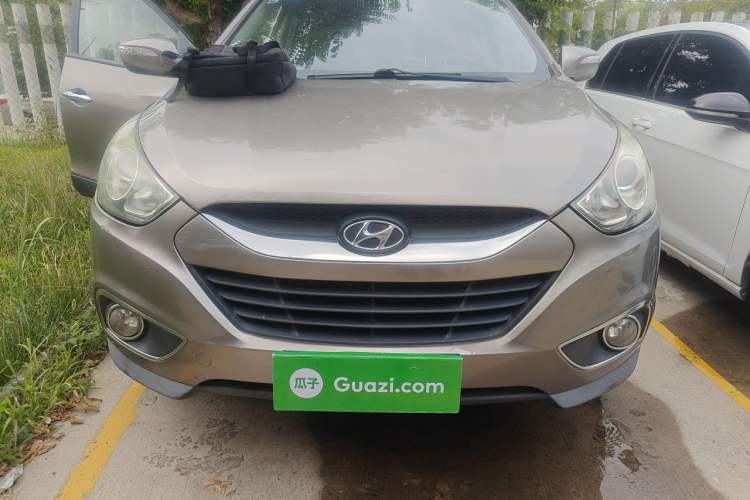 Used Hyundai ix35 2010 2.4L Automatic 2WD Prestige GLS Trim Front