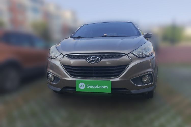 Used Hyundai ix35 2010 2.0L Manual Two-Wheel Drive New Edition GL Front