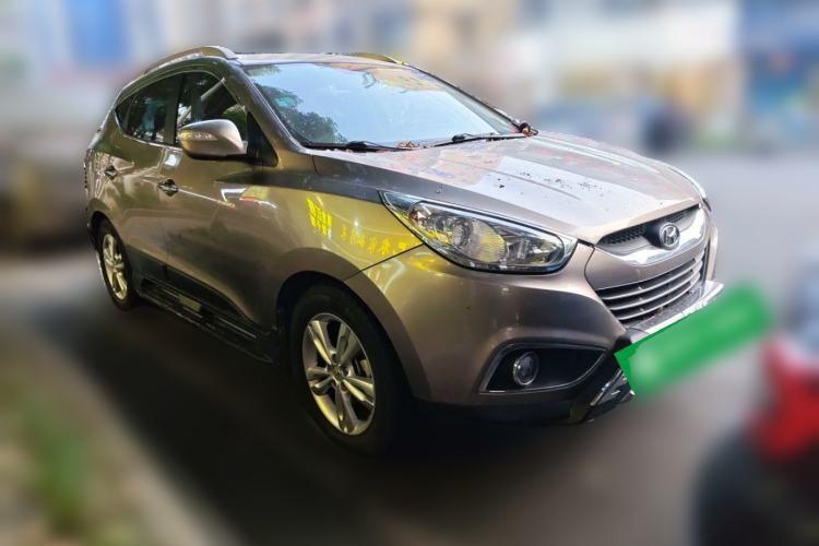 Used Hyundai ix35 2010 2.0L Automatic Two-Wheel Drive Elite Edition GLS Front Right 45 Deg
