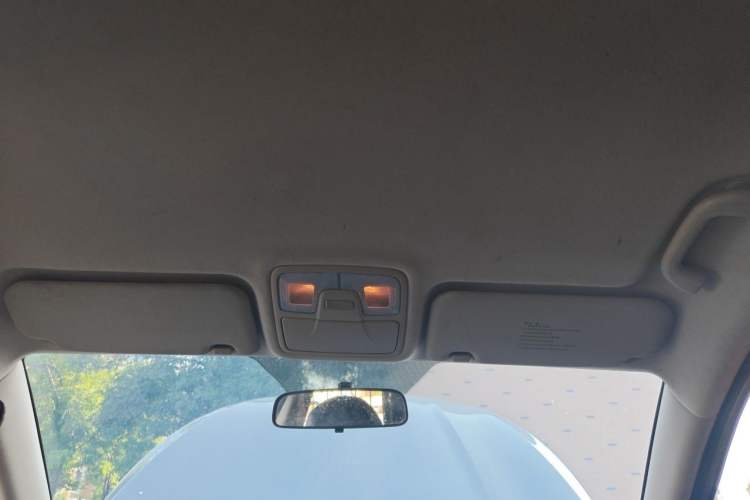 Used Hyundai ix35 2010 2.0L Manual Two-Wheel Drive New Edition GL Headliner