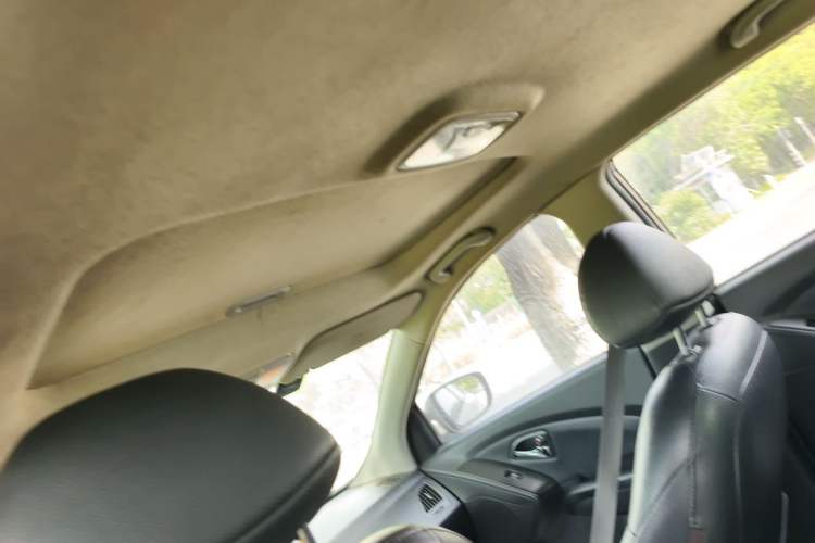 Used Hyundai ix35 2010 2.0L Automatic Two-Wheel Drive Elite Edition GLS Headliner
