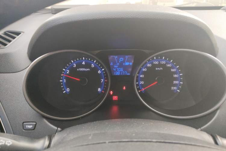 Used Hyundai ix35 2010 2.0L Automatic 4x4 Premium GLS Trim Instrument Cluster