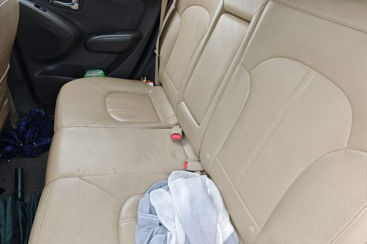 Used Hyundai ix35 2010 2.0L Automatic Two-Wheel Drive Elite Edition GLS Left Rear Seat