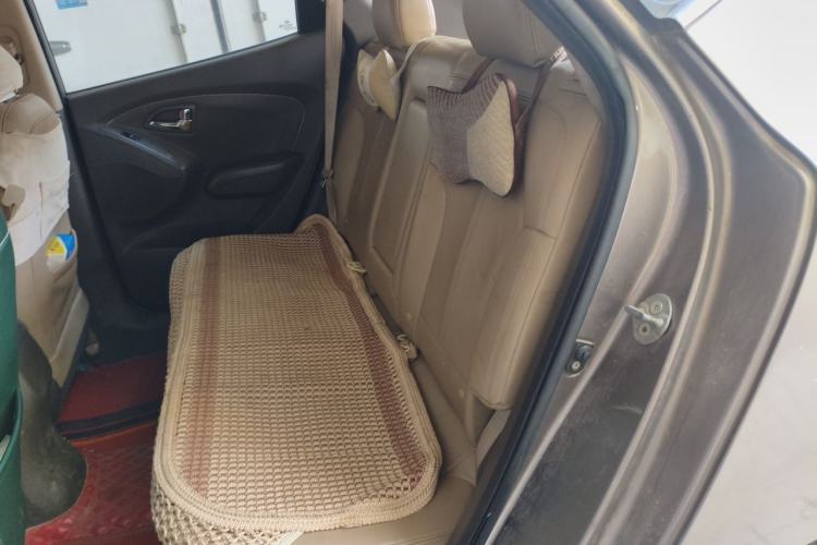 Used Hyundai ix35 2010 2.0L Automatic Two-Wheel Drive Elite Edition GLS Left Rear Seat