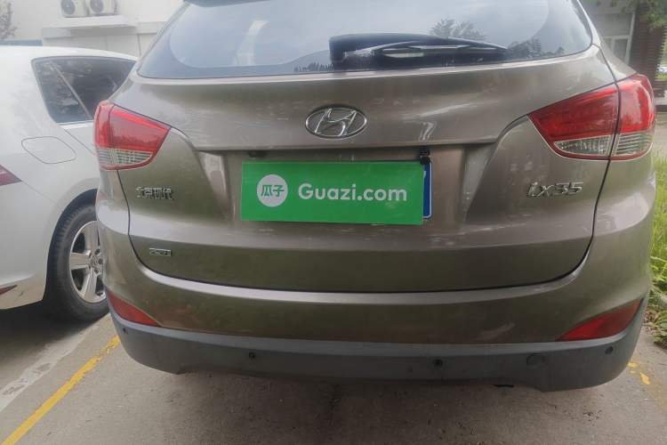 Used Hyundai ix35 2010 2.4L Automatic 2WD Prestige GLS Trim Rear
