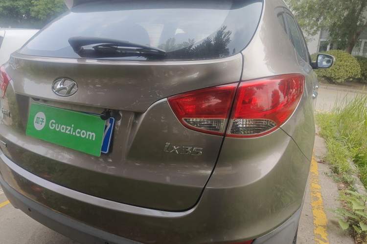 Used Hyundai ix35 2010 2.4L Automatic 2WD Prestige GLS Trim Rear Right 45 Deg