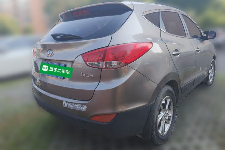 Used Hyundai ix35 2010 2.0L Manual Two-Wheel Drive New Edition GL Rear Right 45 Deg
