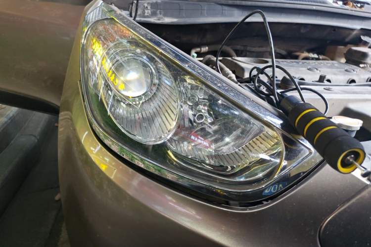 Used Hyundai ix35 2010 2.0L Automatic Two-Wheel Drive Elite Edition GLS Right Front Headlight
