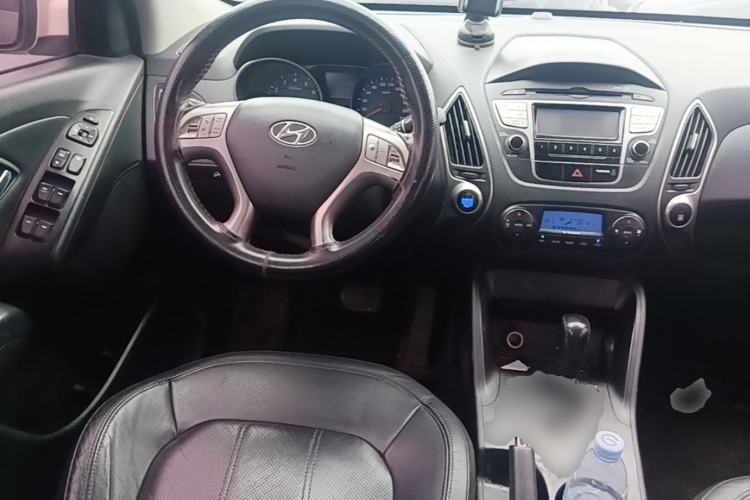 Used Hyundai ix35 2010 2.0L Automatic Two-Wheel Drive Elite Edition GLS Steering Wheel