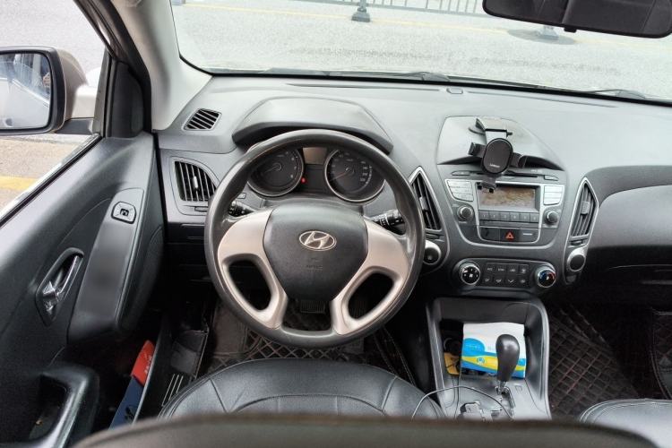 Used Hyundai ix35 2010 2.0L Automatic Two-Wheel Drive New Edition GL Steering Wheel