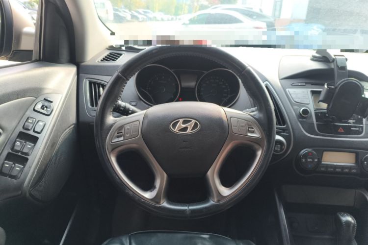 Used Hyundai ix35 2010 2.0L Automatic Two-Wheel Drive Elite Edition GLS Steering Wheel