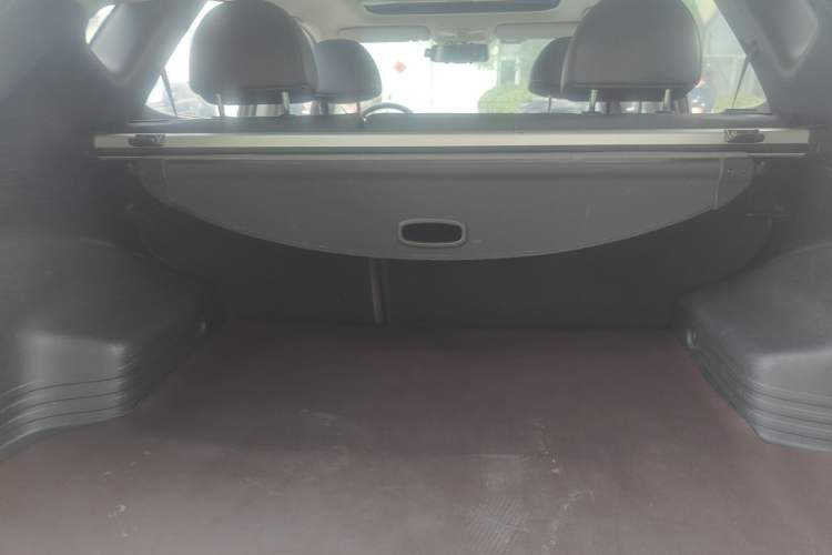 Used Hyundai ix35 2010 2.4L Automatic 2WD Prestige GLS Trim Trunk
