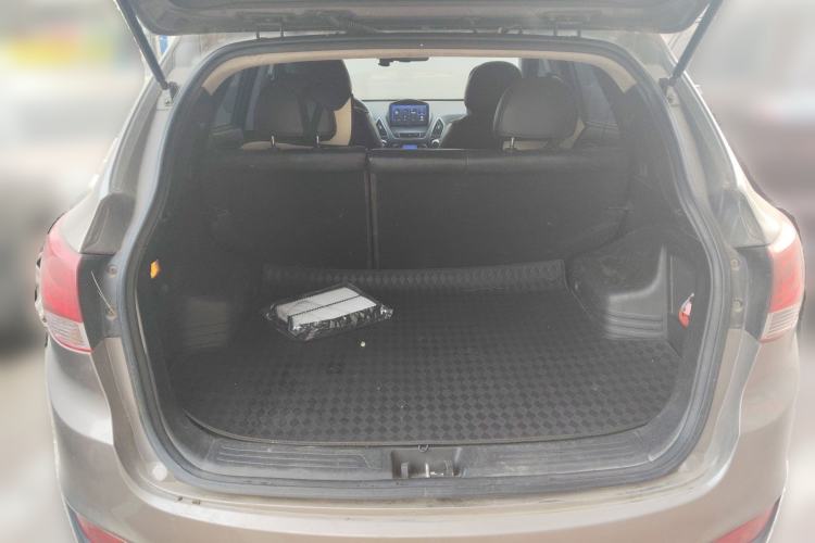 Used Hyundai ix35 2010 2.0L Automatic 4x4 Premium GLS Trim Trunk