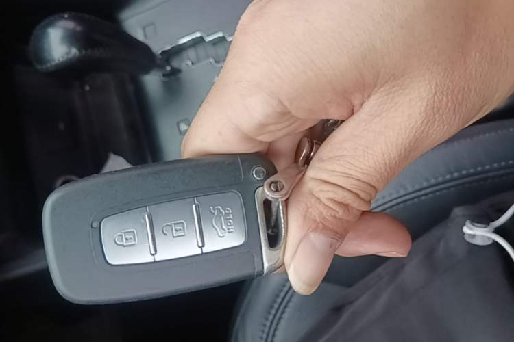 Used Hyundai ix35 2010 2.0L Automatic Two-Wheel Drive Elite Edition GLS Vehicle Key