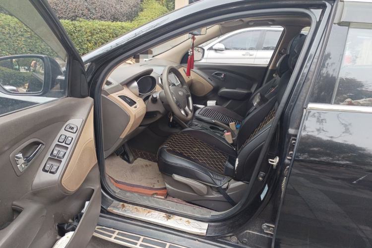 Used Hyundai ix35 2012 2.0L Automatic Two-Wheel Drive New Edition GL Driver Seat