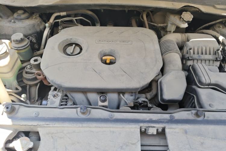 Used Hyundai ix35 2012 2.0L Automatic Two-Wheel Drive Elite Edition GLS Engine Bay