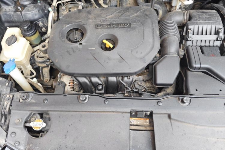 Used Hyundai ix35 2012 2.0L Automatic Two-Wheel Drive New Edition GL Engine Bay