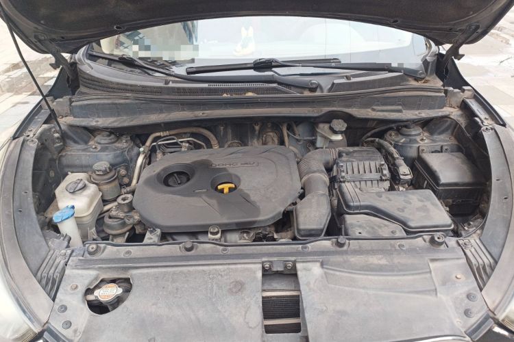 Used Hyundai ix35 2012 2.0L Automatic Two-Wheel Drive New Edition GL Engine Bay