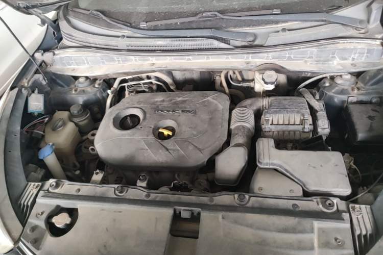Used Hyundai ix35 2012 2.0L Automatic Two-Wheel Drive Elite Edition GLS Engine Bay