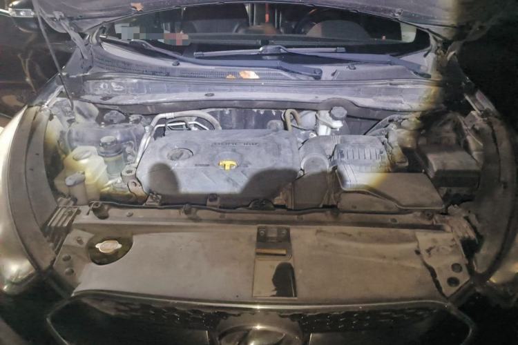 Used Hyundai ix35 2012 2.0L Automatic Two-Wheel Drive Elite Edition GLS Engine Bay