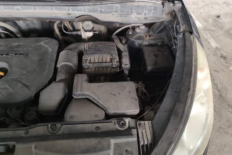 Used Hyundai ix35 2012 2.0L Automatic Two-Wheel Drive Elite Edition GLS Engine Bay Left